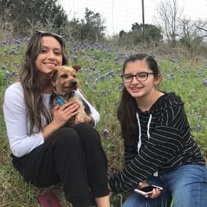 Meet your Posher, Mayra